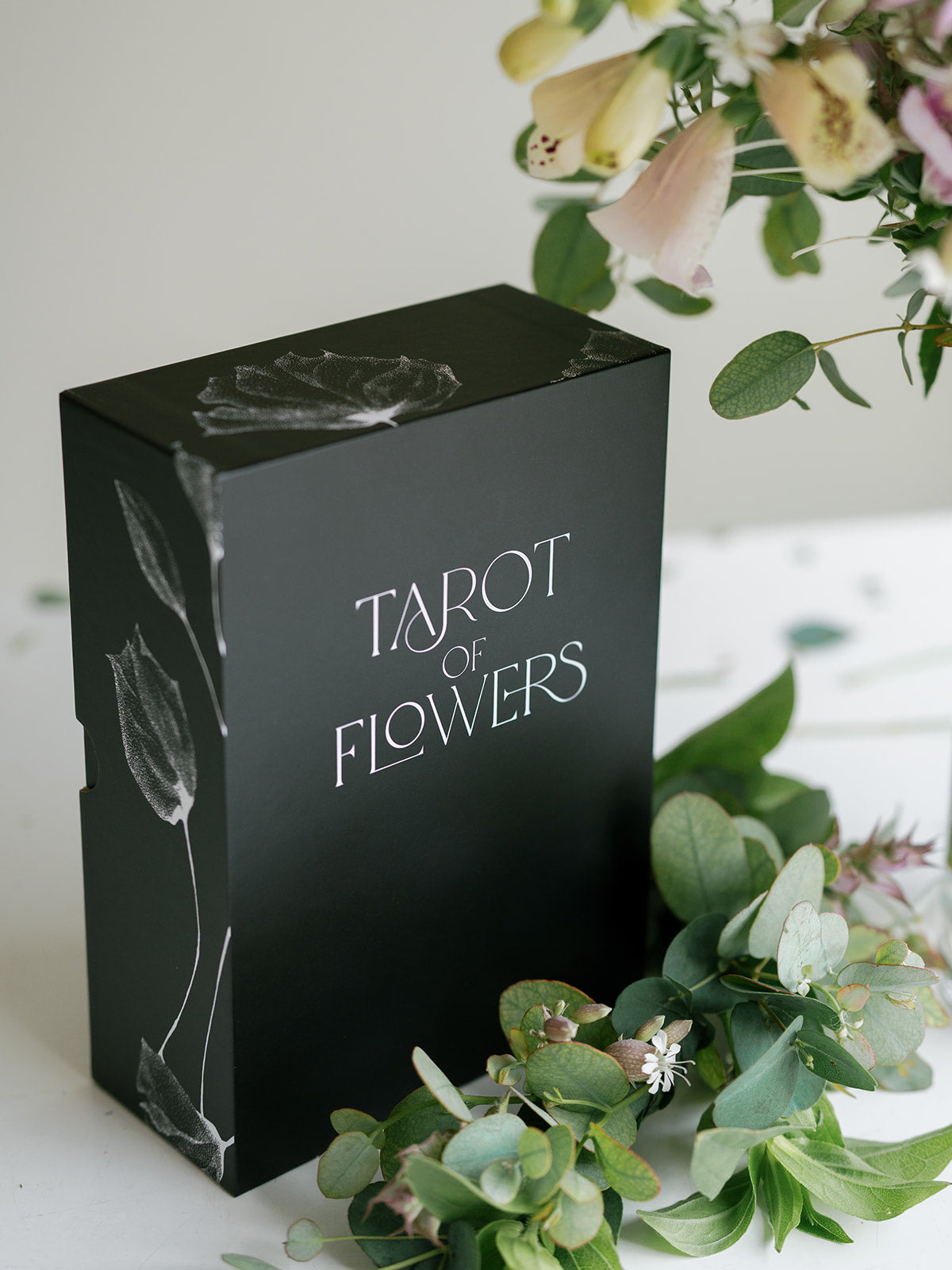 Tarot of Flowers Deck
