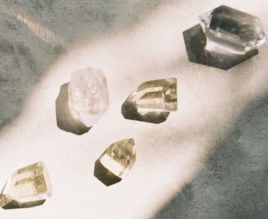 10 Essential Tips for Understanding Tarot